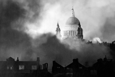 Viernes 14 de mayo: Guerra en tres frentes & bombardeo de Londres. 1° secundaria